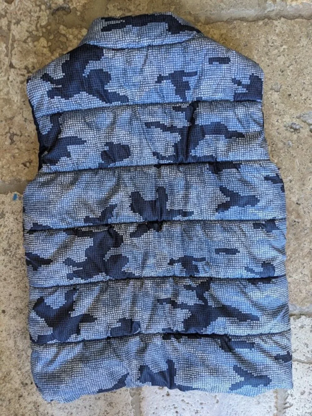 Calvin Klein Childs Blue Camouflage Puffer Vest Size 4T
